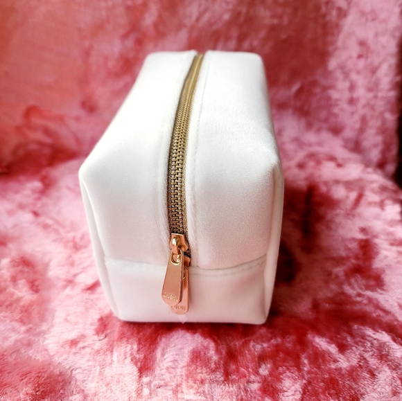 Dior White and Gold Cosmetic Bag - Picture 3 of 7